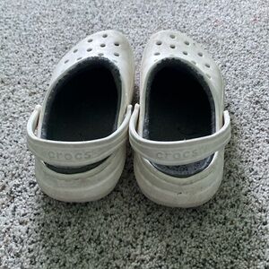 White fluffy crocs